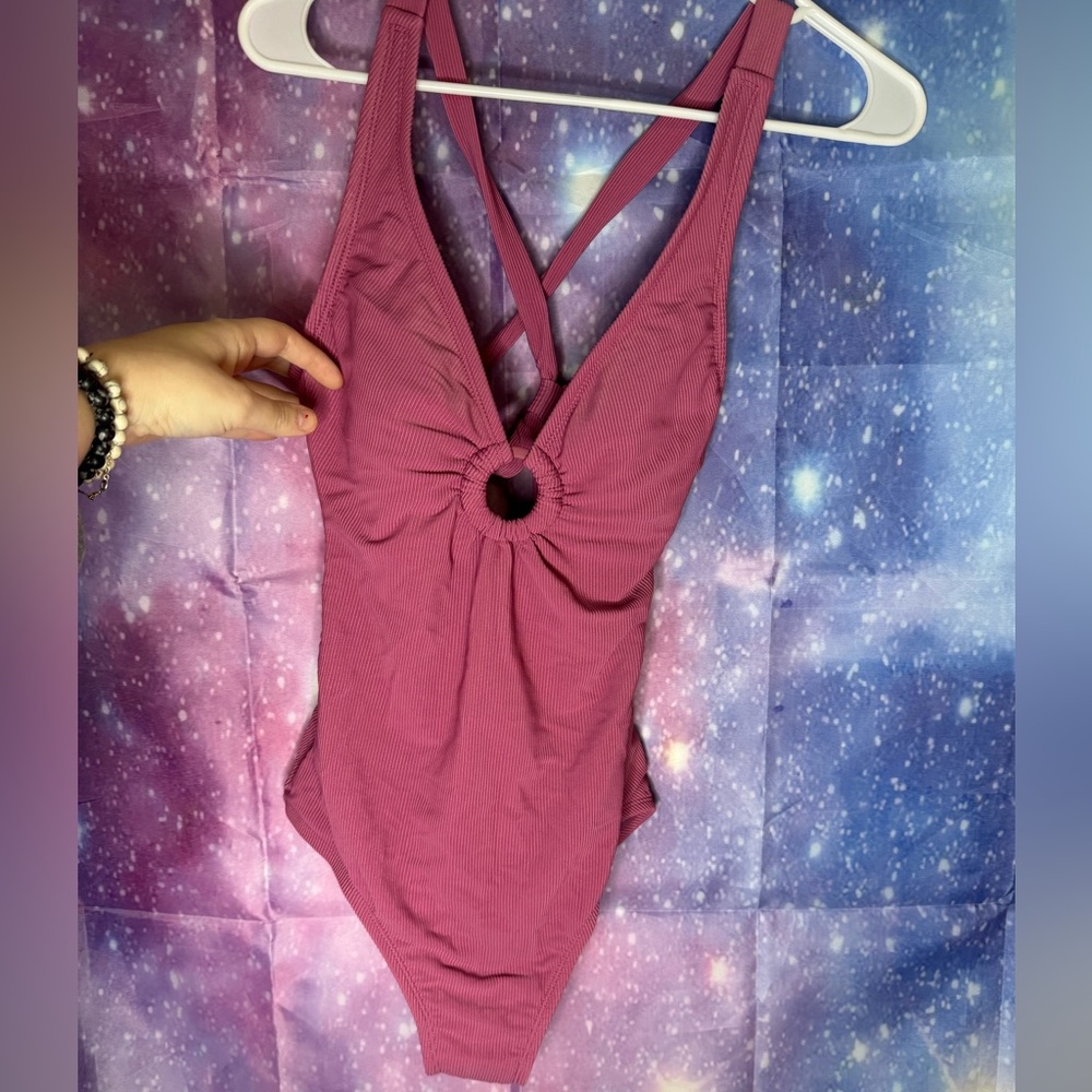 NWOT shade & shore one piece swimsuit 🛍
